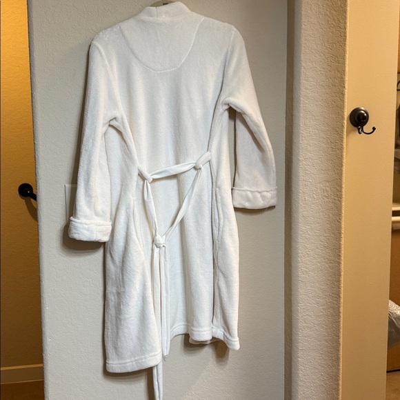Ralph Lauren Cream Embroidered Bathrobe Size S - Picture 3 of 5